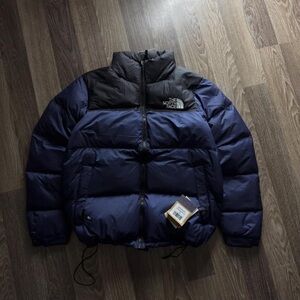 The North Face 700 Men's Black and Navy Puffer Jacket